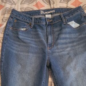 No Boundaries Women's High Rise Denim Jeans